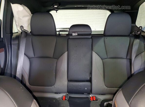 4S4SLDH64T3003997 2026 SUBARU FORESTER White Vista de los asientos traseros