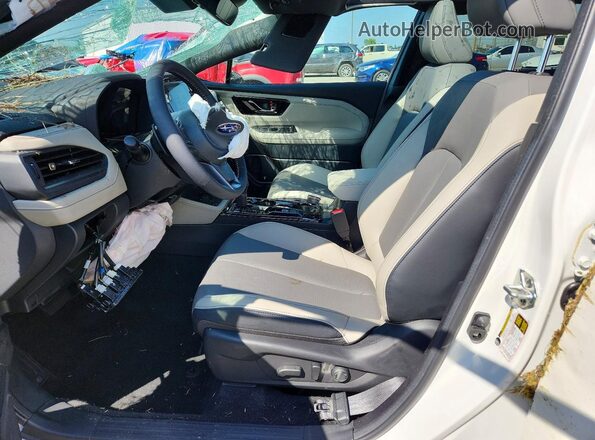 4S4SLSR75T3064884 2026 SUBARU FORESTER White Front interior view