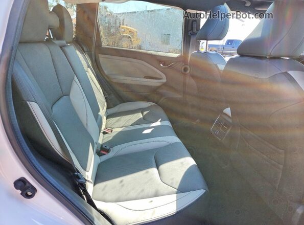4S4SLSR75T3064884 2026 SUBARU FORESTER White Rear interior view