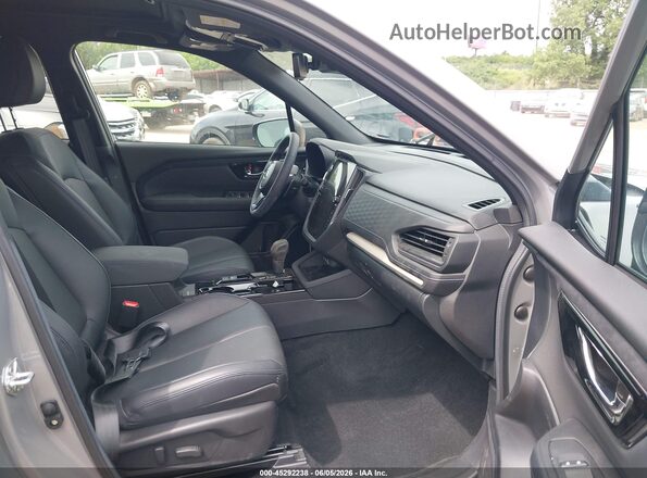 4S4SLSR78T3066418 2026 SUBARU FORESTER Gray Vista interior delantera