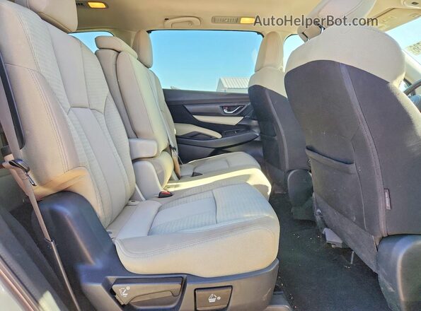 4S4WMACD9K3477574 2019 SUBARU ASCENT Серебряный Вид задней части салона