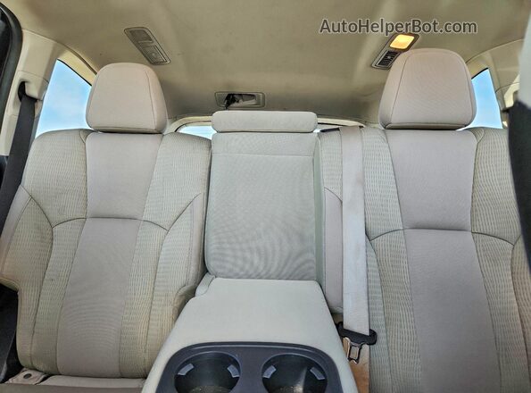 4S4WMACD9K3477574 2019 SUBARU ASCENT Серебряный Вид задних сидений