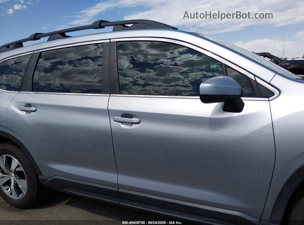 4S4WMAFD9K3426104 2019 SUBARU ASCENT Silver Rear interior view