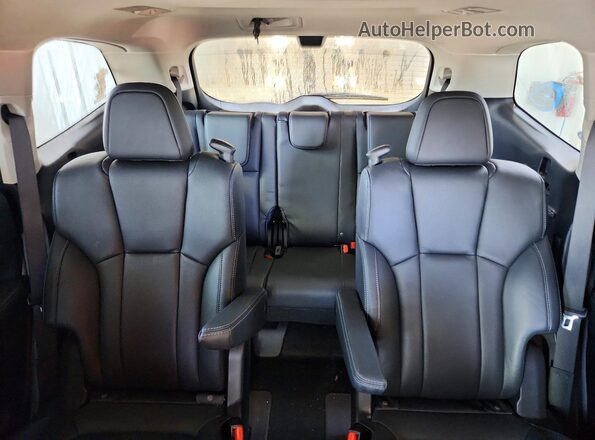 4S4WMAWD5R3430368 2024 SUBARU ASCENT Silver Rear seats view