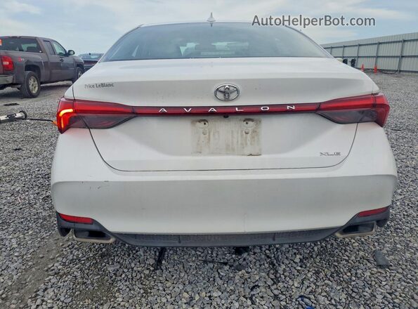 4T1AZ1FB7LU043042 2020 TOYOTA AVALON White Rear view