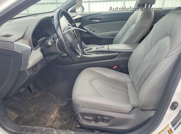 4T1AZ1FB7LU043042 2020 TOYOTA AVALON White Front interior view