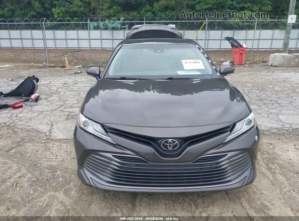4T1B11HK0JU072601 2018 TOYOTA CAMRY Серый 