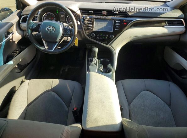 4T1B11HK2JU074415 2018 TOYOTA CAMRY Gray Dashboard view