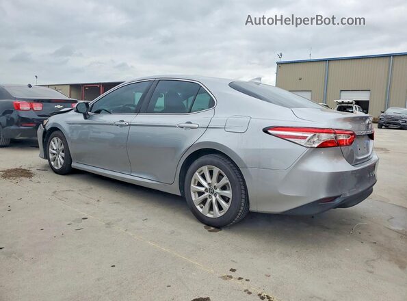 4T1B11HK3KU252253 2019 TOYOTA CAMRY Silver Tył lewy