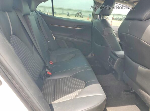 4T1B11HK4JU076568 2018 TOYOTA CAMRY Белый Вид задних сидений