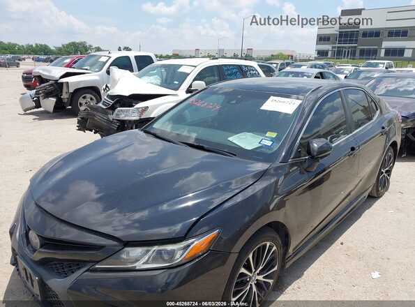 4T1B11HK5JU614517 2018 TOYOTA CAMRY Черный Вид спереди