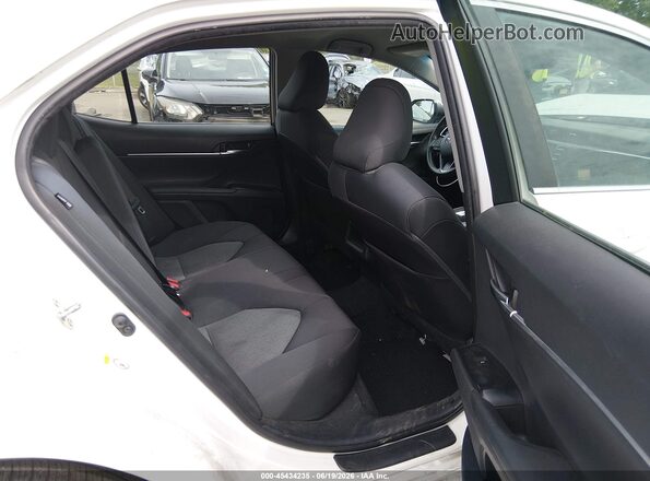 4T1B11HK5JU654077 2018 TOYOTA CAMRY Белый Вид наклейки с VIN-кодом