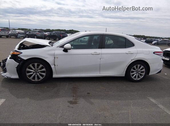 4T1B11HK5JU654077 2018 TOYOTA CAMRY Белый Панорамный вид салона 360°