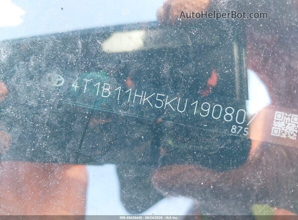 4T1B11HK5KU190807 2019 TOYOTA CAMRY Gray Widok komory silnika