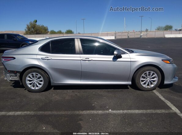 4T1B11HK5KU227192 2019 TOYOTA CAMRY Серебряный Панорамный вид салона 360°