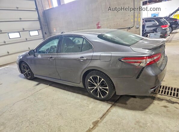 4T1B11HK6JU557289 2018 TOYOTA CAMRY Silver Trasero izquierdo