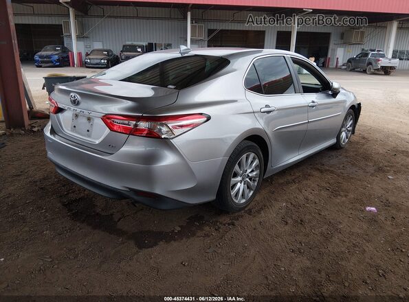 4T1B11HK9KU823521 2019 TOYOTA CAMRY Серебряный Задняя правая четверть