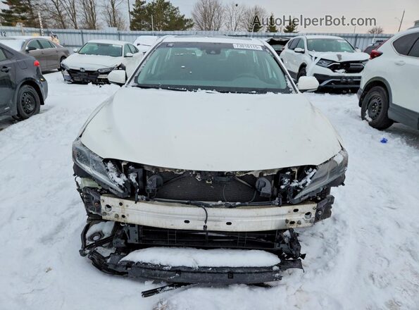 4T1B21HK5KU514111 2019 TOYOTA CAMRY White Widok z przodu