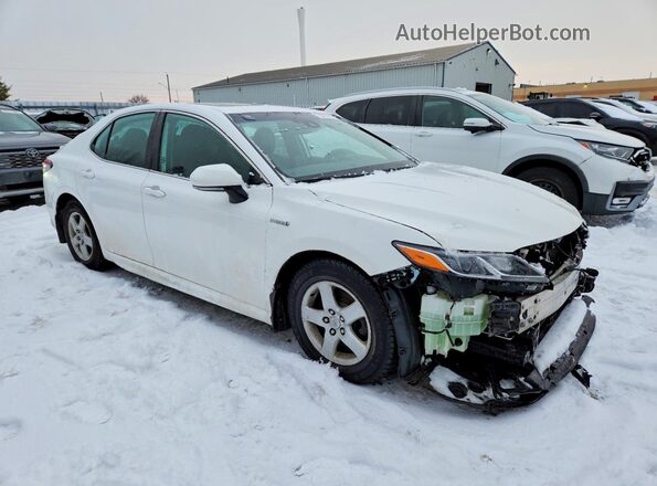 4T1B21HK5KU514111 2019 TOYOTA CAMRY White Przód prawy