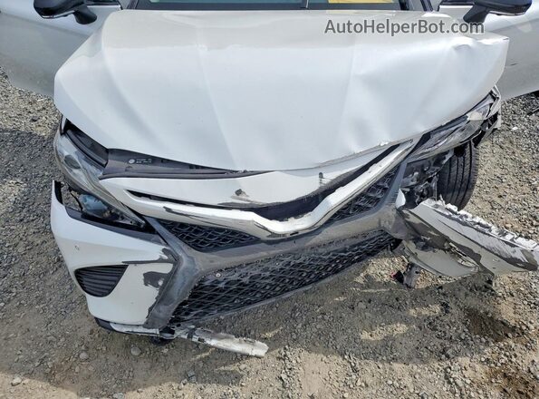 4T1B61HK0JU073183 2018 TOYOTA CAMRY White 