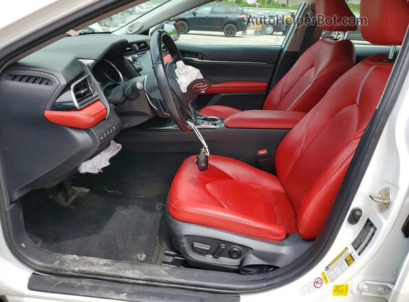 4T1B61HK0KU735264 2019 TOYOTA CAMRY White 