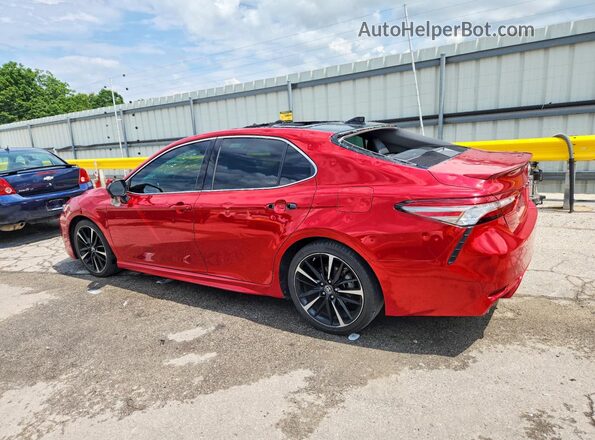4T1B61HK5KU168985 2019 TOYOTA CAMRY Red Задня ліва чверть