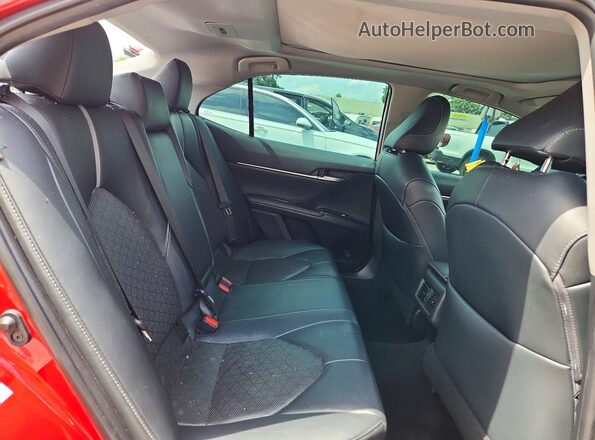 4T1B61HK5KU168985 2019 TOYOTA CAMRY Red Вид задніх сидінь