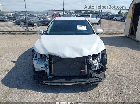 4T1B61HK9JU159141 2018 TOYOTA CAMRY White Vista del cuadro de instrumentos