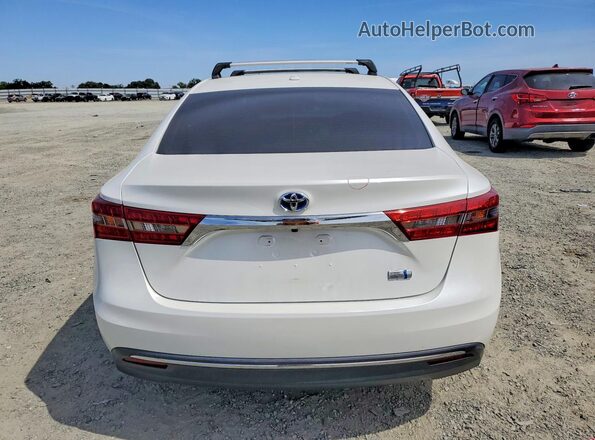 4T1BD1EB1GU049655 2016 TOYOTA AVALON White Widok z tyłu