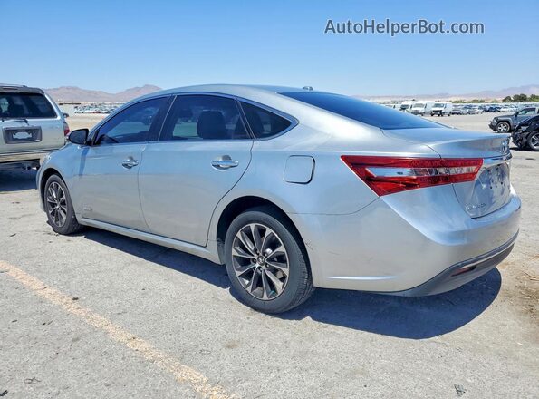 4T1BD1EB2JU063846 2018 TOYOTA AVALON Silver 
