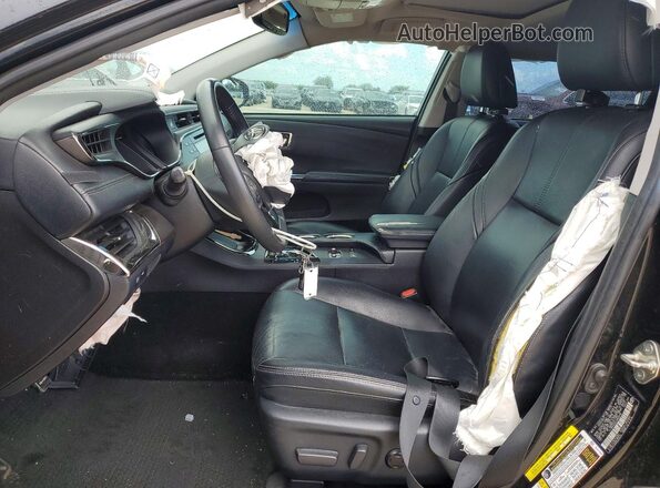 4T1BD1EB3JU063578 2018 TOYOTA AVALON Black Front interior view
