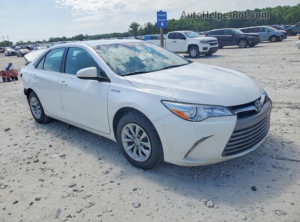 4T1BD1FK2HU214645 2017 TOYOTA CAMRY White Передня права чверть