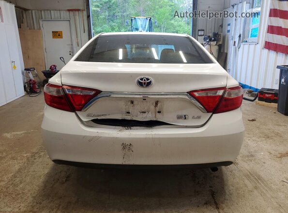 4T1BD1FK5GU192574 2016 TOYOTA CAMRY White Rear view