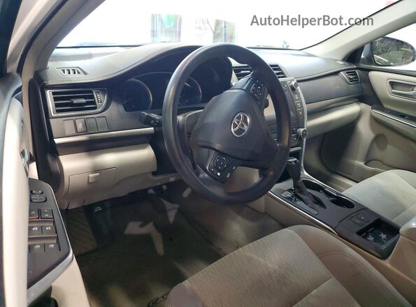 4T1BD1FK5GU192574 2016 TOYOTA CAMRY White Dashboard view
