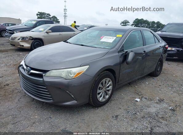 4T1BF1FK0GU129733 2016 TOYOTA CAMRY Gray Передня ліва чверть