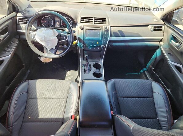 4T1BF1FK0GU579396 2016 TOYOTA CAMRY Silver Вид панелі приладів