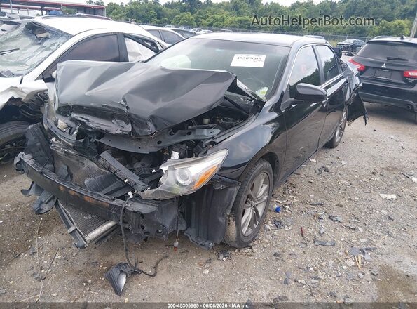 4T1BF1FK0HU704589 2017 TOYOTA CAMRY Черный Передняя левая четверть