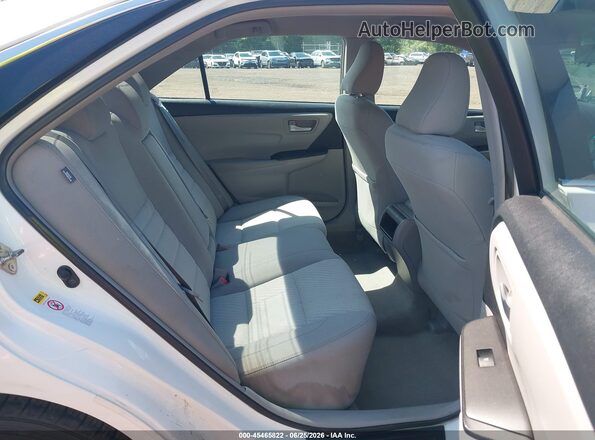 4T1BF1FK1GU119034 2016 TOYOTA CAMRY White Widok naklejki z numerem VIN