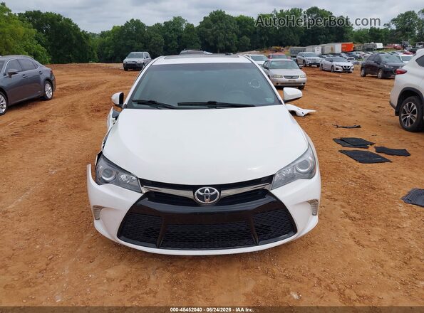 4T1BF1FK1GU549601 2016 TOYOTA CAMRY White Vista interior trasera