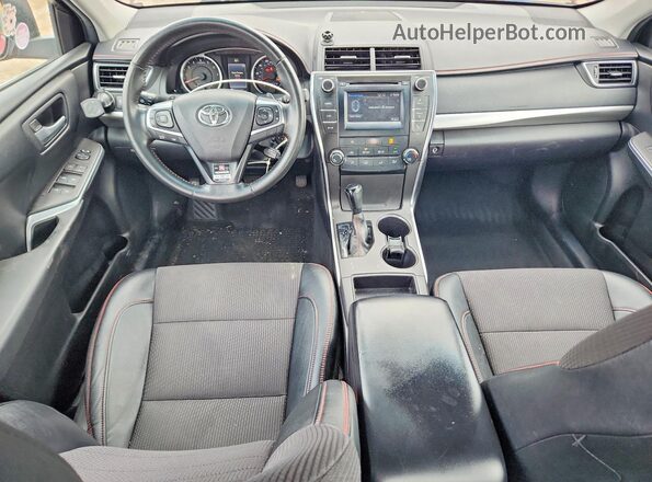 4T1BF1FK1GU566043 2016 TOYOTA CAMRY Red Вид панелі приладів
