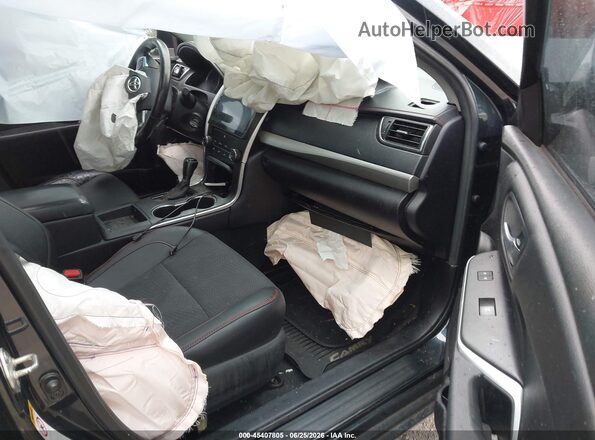 4T1BF1FK1HU300944 2017 TOYOTA CAMRY Blue Front interior view