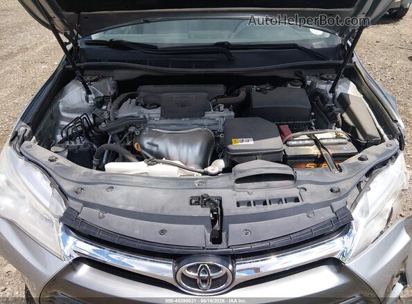 4T1BF1FK1HU367673 2017 TOYOTA CAMRY Gray Հետևի տեսք
