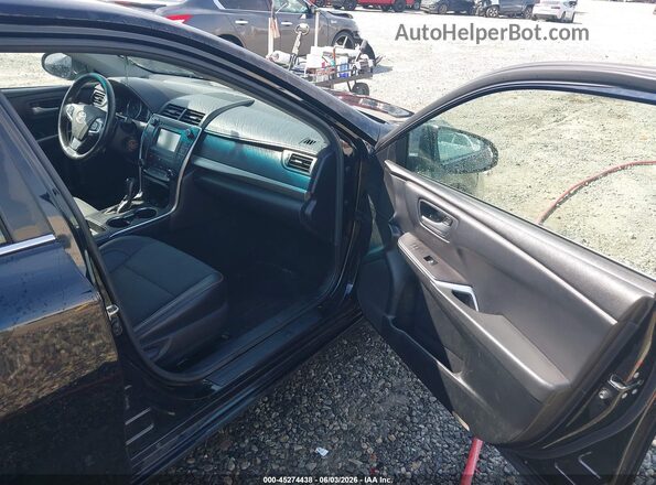 4T1BF1FK1HU414524 2017 TOYOTA CAMRY Black Front interior view
