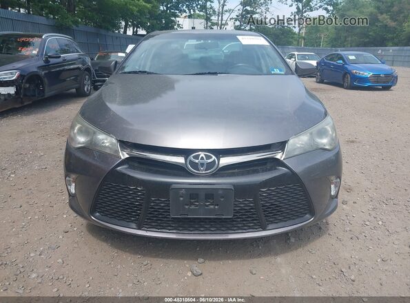 4T1BF1FK1HU698088 2017 TOYOTA CAMRY Gray Widok zestawu wskaźników
