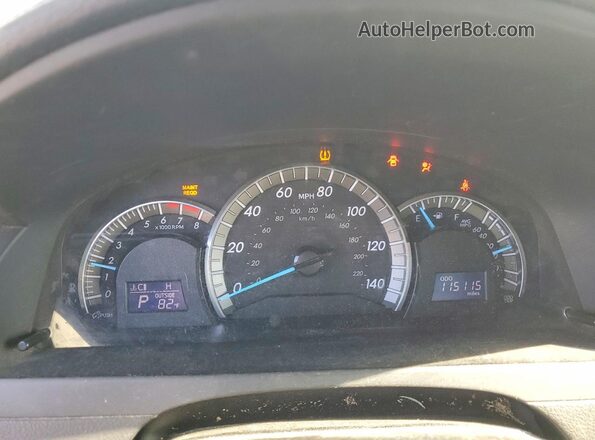 4T1BF1FK2EU756673 2014 TOYOTA CAMRY Silver Սարքավորումների վահանակի տեսք