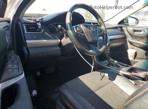 4T1BF1FK2GU137459 2016 TOYOTA CAMRY White წინა პანელის ხედი