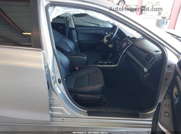 4T1BF1FK2GU231180 2016 TOYOTA CAMRY Silver 