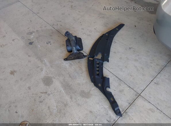 4T1BF1FK2GU231180 2016 TOYOTA CAMRY Silver 