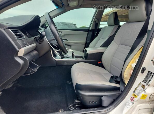 4T1BF1FK2GU266270 2016 TOYOTA CAMRY White 