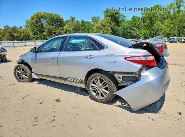 4T1BF1FK2GU591663 2016 TOYOTA CAMRY Серебряный Задняя левая четверть